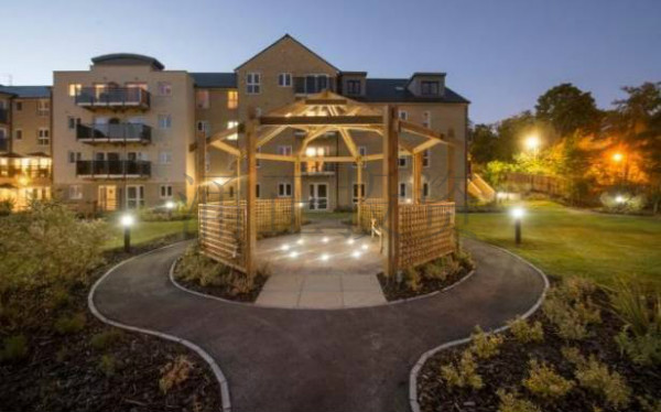 英国房产新花样:先住后买超吸睛